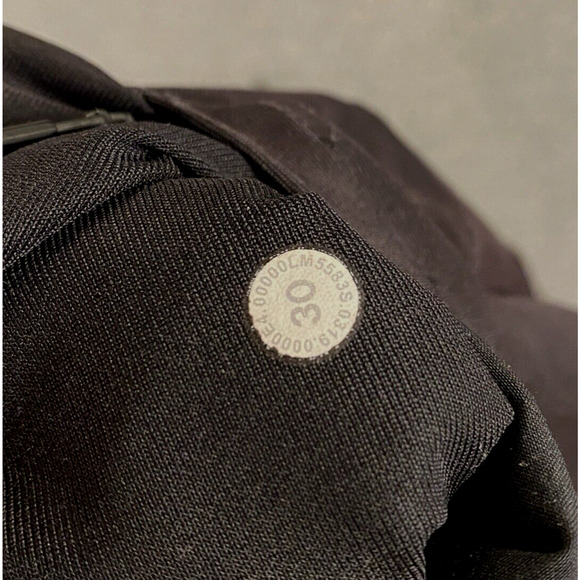 Lululemon ABC Classic-Fit Pant size 30x32 Warpstreme Chino 5-Pocket Black M5583S - Picture 6 of 12